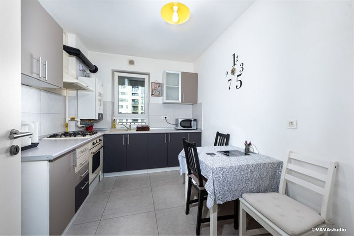 Apartament 3 · Coresi